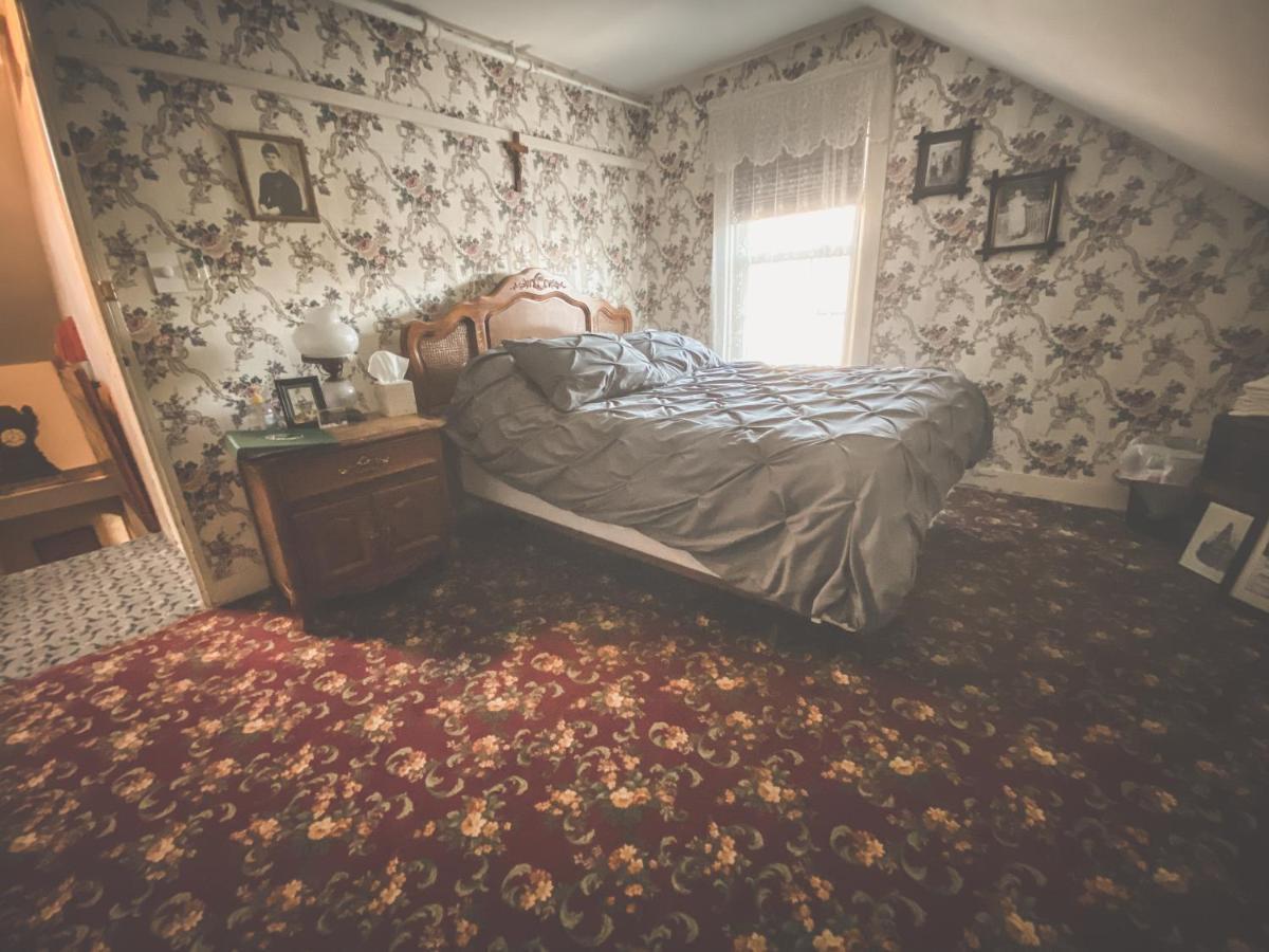 Bed and Breakfast Lizzie Borden House Фолл-Рівер Екстер'єр фото